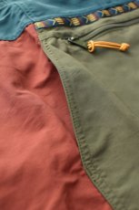 画像10: L.L.Bean (エルエルビーン) Mountain Classic Anorak [SPRUCE/TUSCAN OLIVE] (10)