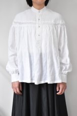 画像11: 【For WOMEN】Scye (サイ) Organic Linen Tucked Blouse [OFF WHITE] (11)