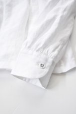 画像8: 【For WOMEN】Scye (サイ) Organic Linen Tucked Blouse [OFF WHITE] (8)