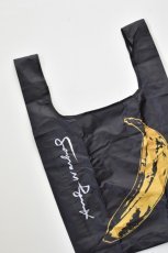 画像2: Chronicle Books (クロニクルブックス) PACKABLE TOTE -ANDY WARHOL- [BANANA] (2)