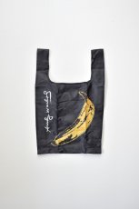 画像1: Chronicle Books (クロニクルブックス) PACKABLE TOTE -ANDY WARHOL- [BANANA] (1)