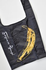 画像3: Chronicle Books (クロニクルブックス) PACKABLE TOTE -ANDY WARHOL- [BANANA] (3)