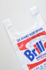 画像2: Chronicle Books (クロニクルブックス) PACKABLE TOTE -ANDY WARHOL- [BRILLO] (2)