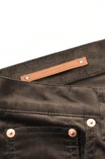 画像6: SCYE BASICS (サイベーシックス) SOLOTEX Stretch Corduroy Wide Leg Jeans [BROWN] (6)