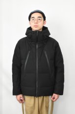 画像18: DESCENTE ALLTERRAIN (デサントオルテライン) MIZUSAWA DOWN OVERSIZED JACKET "MOUNTAINEER" [BLACK]  (18)