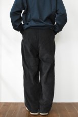 画像16: ATA (アタ) 8W CORD FRONT GATHERS EASY PANTS KNEE HAND ST STONE WASH [BLACK] (16)