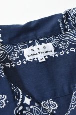 画像4: Behind The River (ビハインドザリバー) Portland Bandana Shirts [NAVY] (4)