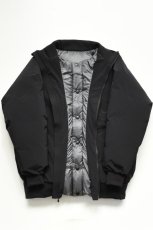 画像25: Scye (サイ) Nylon Stretch Reversible Down Jacket [BLACK] (25)