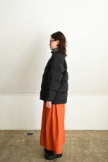 画像9: 【For WOMEN】Scye (サイ) Micro Polyester Twill Down Padded Jacket [BLACK] (9)