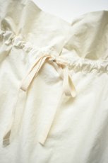 画像17: 【For WOMEN】Yarmo (ヤーモ) Drawstring Smock Top [NATURAL] (17)