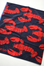 画像2: L.L.Bean (エルエルビーン) Seaside Beach Towel [LOBSTERS/BRIGHT NAVY] (2)